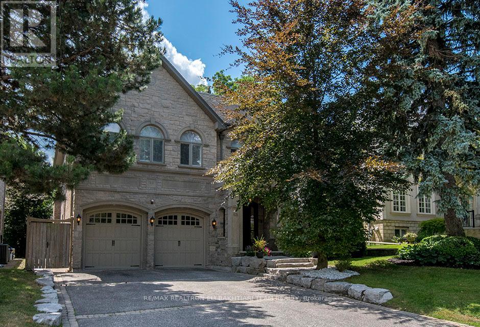 53 York Road, Toronto, Ontario  M2L 1H7 - Photo 3 - C12436723