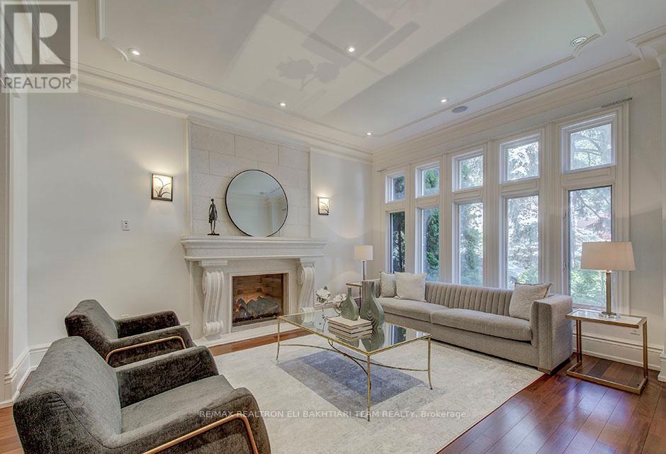 53 York Road, Toronto, Ontario  M2L 1H7 - Photo 9 - C12436723