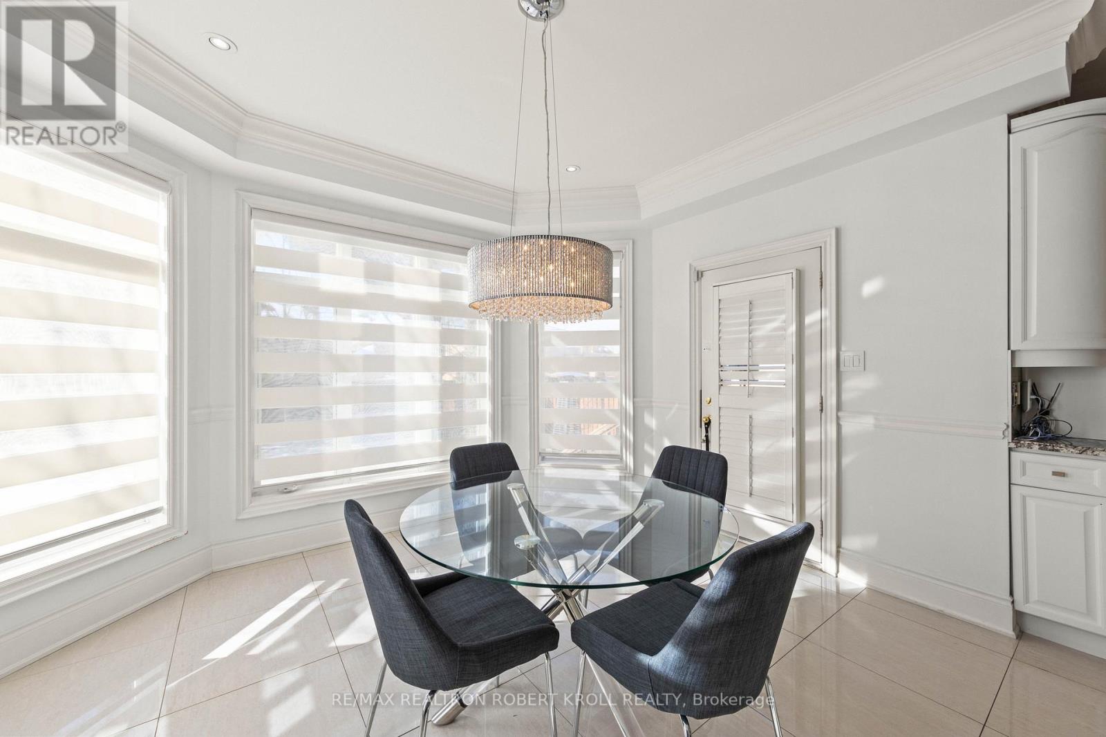 10 Gorman Park Road, Toronto, Ontario  M3H 3K4 - Photo 9 - C12436737