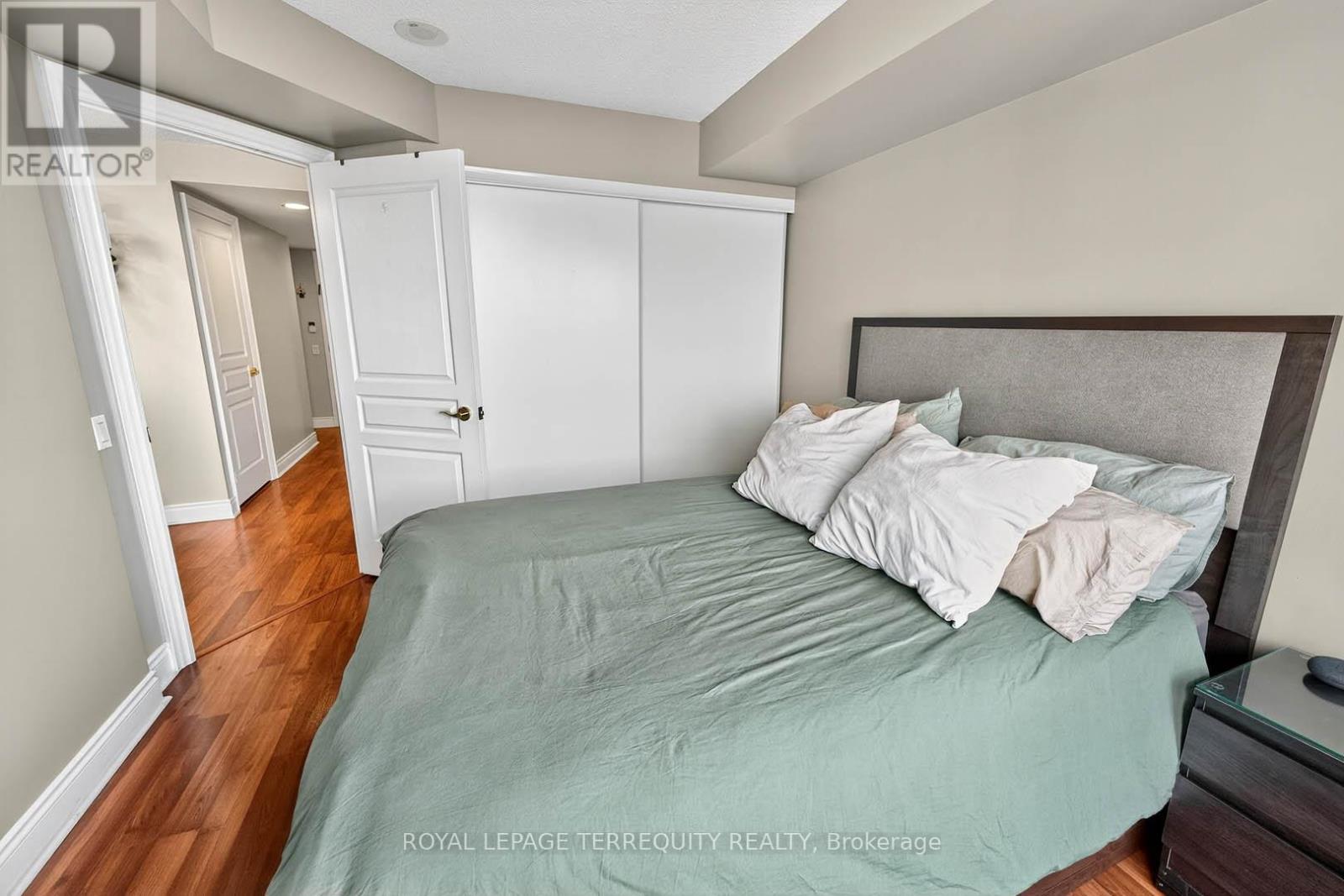 2510 - 10 Northtown Way, Toronto, Ontario  M2N 7L4 - Photo 25 - C12436773
