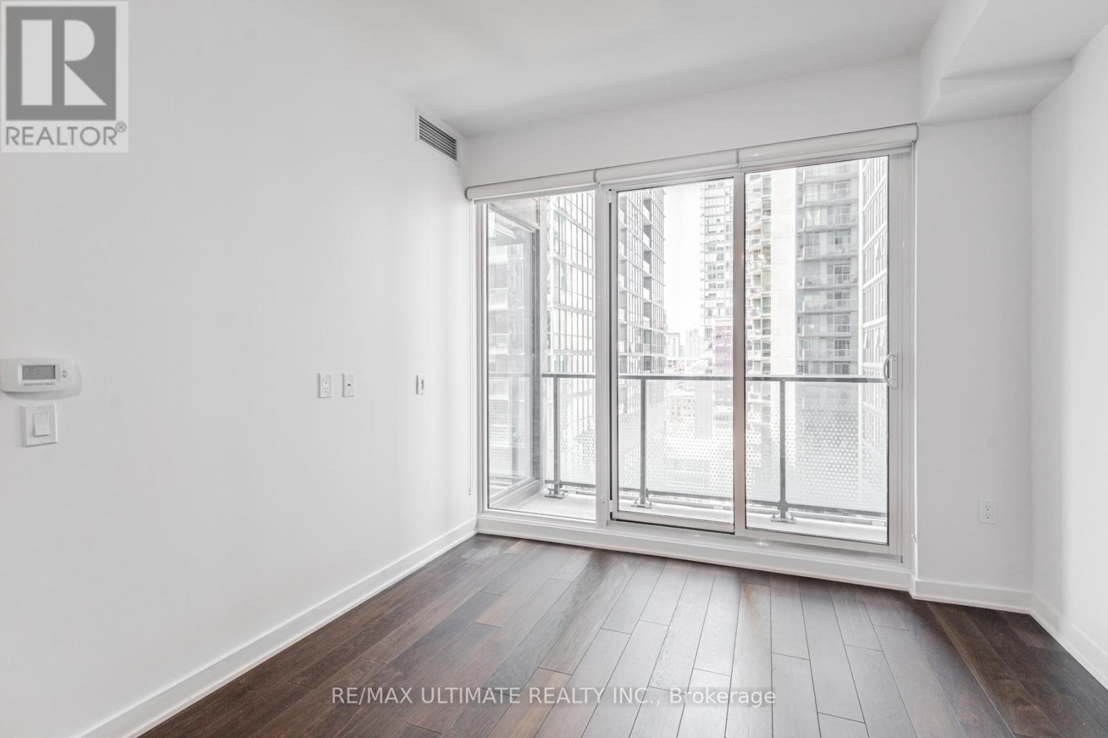 1507 - 115 Blue Jays Way, Toronto, Ontario  M5V 0N4 - Photo 10 - C12436879
