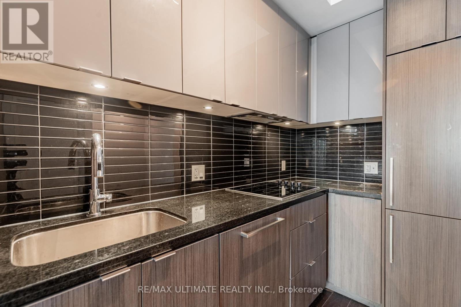 1507 - 115 Blue Jays Way, Toronto, Ontario  M5V 0N4 - Photo 5 - C12436879