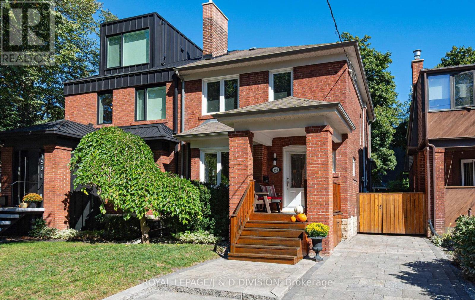 151 FORMAN AVENUE, Toronto, Ontario