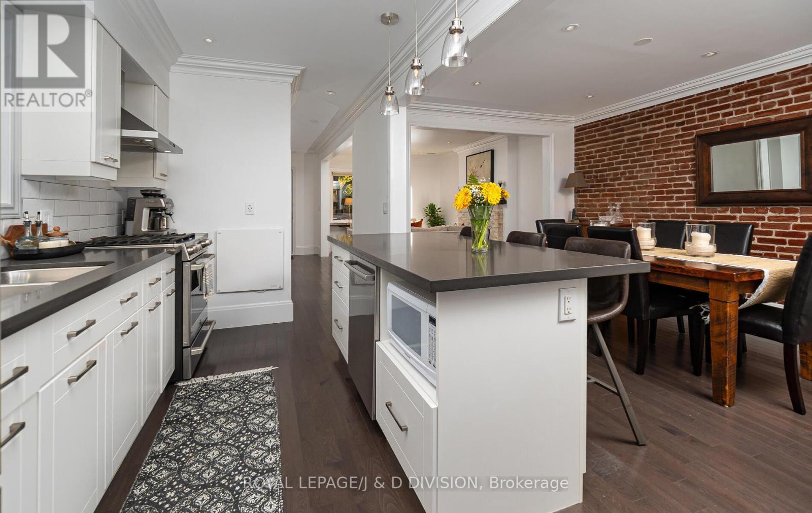 151 Forman Avenue, Toronto, Ontario  M4S 2R9 - Photo 14 - C12436882