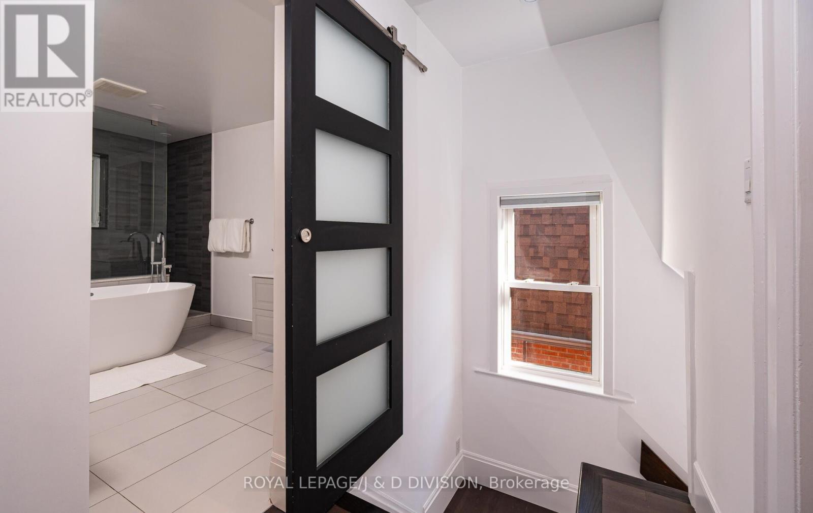 151 Forman Avenue, Toronto, Ontario  M4S 2R9 - Photo 17 - C12436882