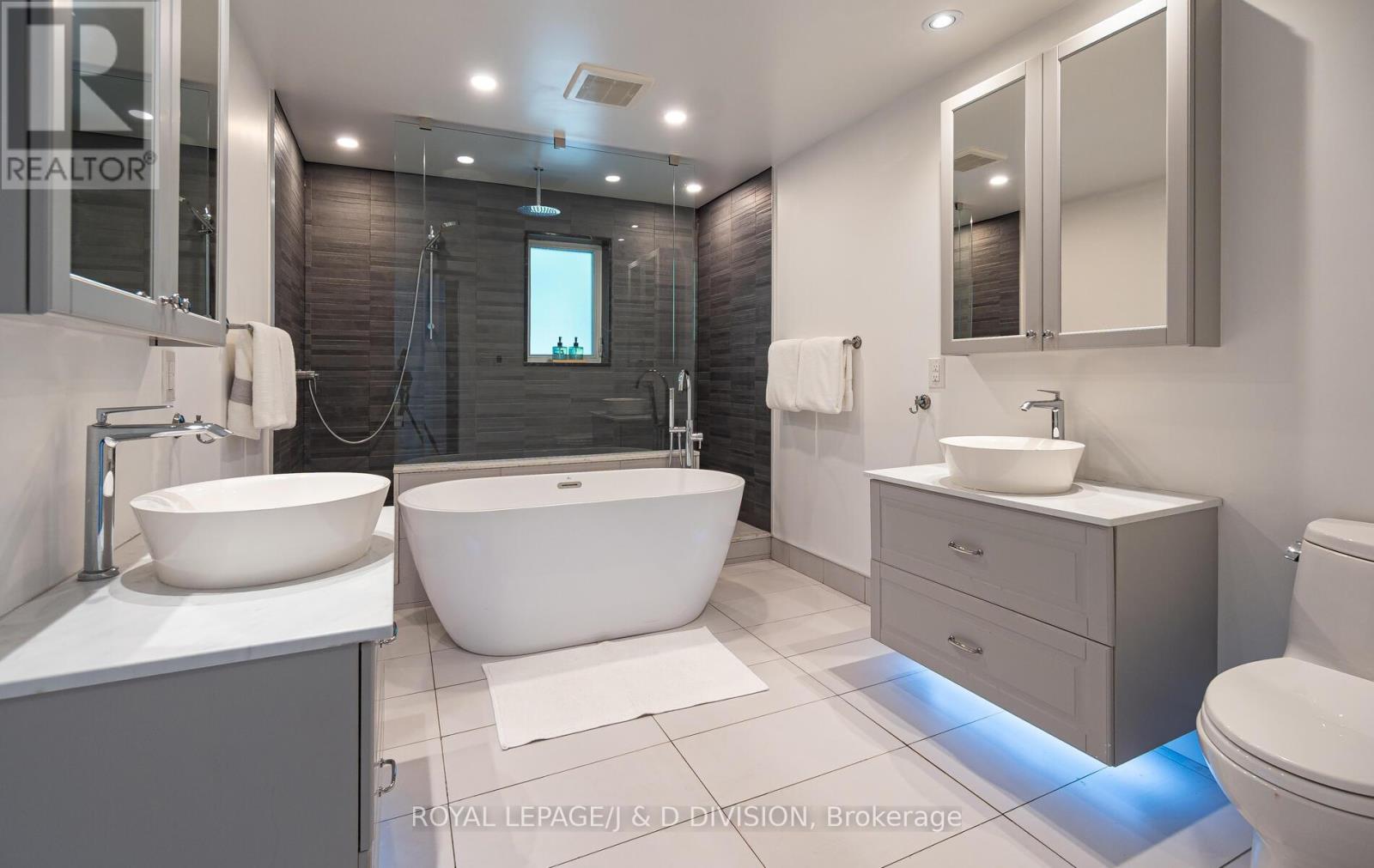 151 Forman Avenue, Toronto, Ontario  M4S 2R9 - Photo 20 - C12436882