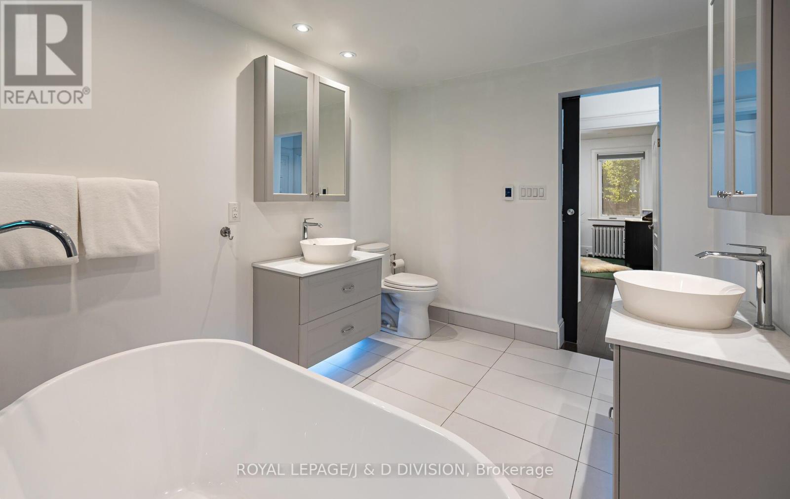 151 Forman Avenue, Toronto, Ontario  M4S 2R9 - Photo 22 - C12436882