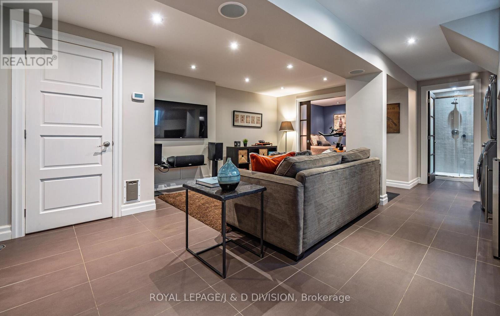 151 Forman Avenue, Toronto, Ontario  M4S 2R9 - Photo 28 - C12436882