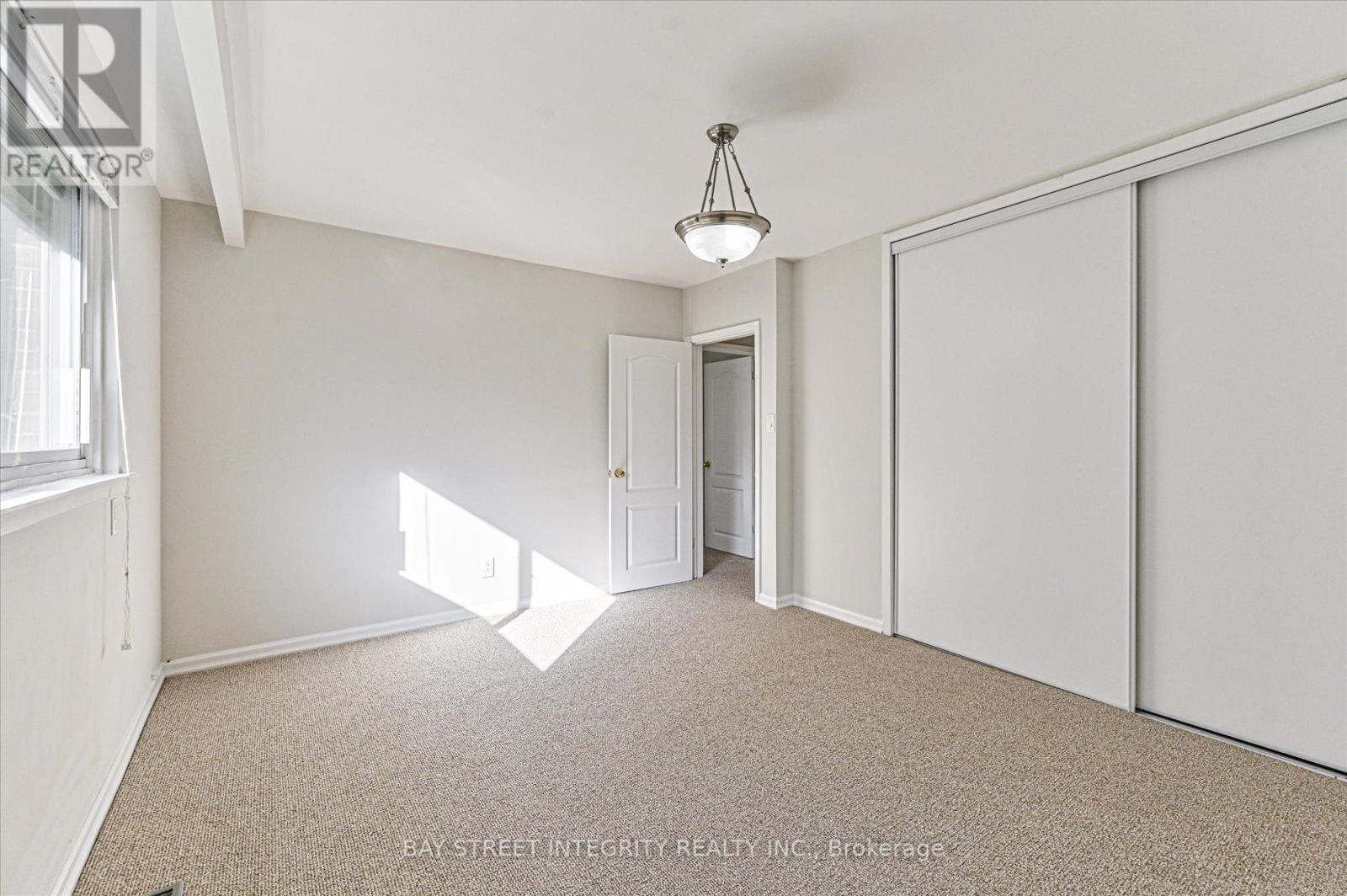 1 Caines Avenue, Toronto, Ontario  M2M 1G1 - Photo 18 - C12436915
