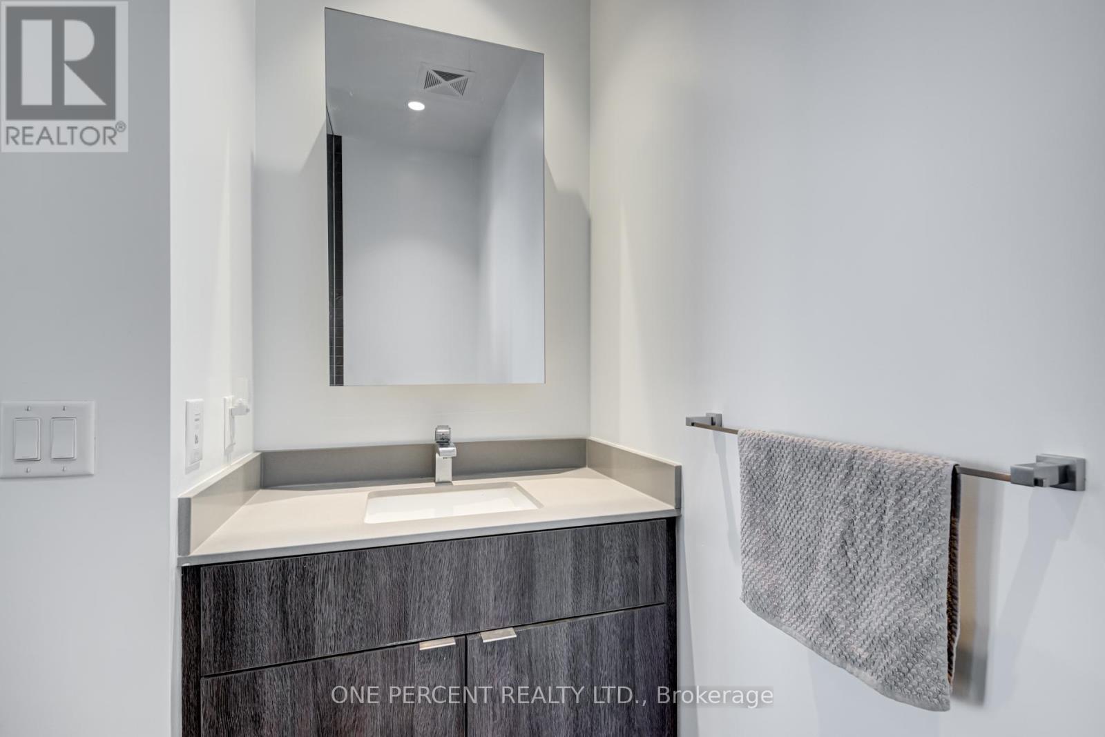 6108 - 7 Grenville Street, Toronto, Ontario  M4Y 1A1 - Photo 13 - C12436916