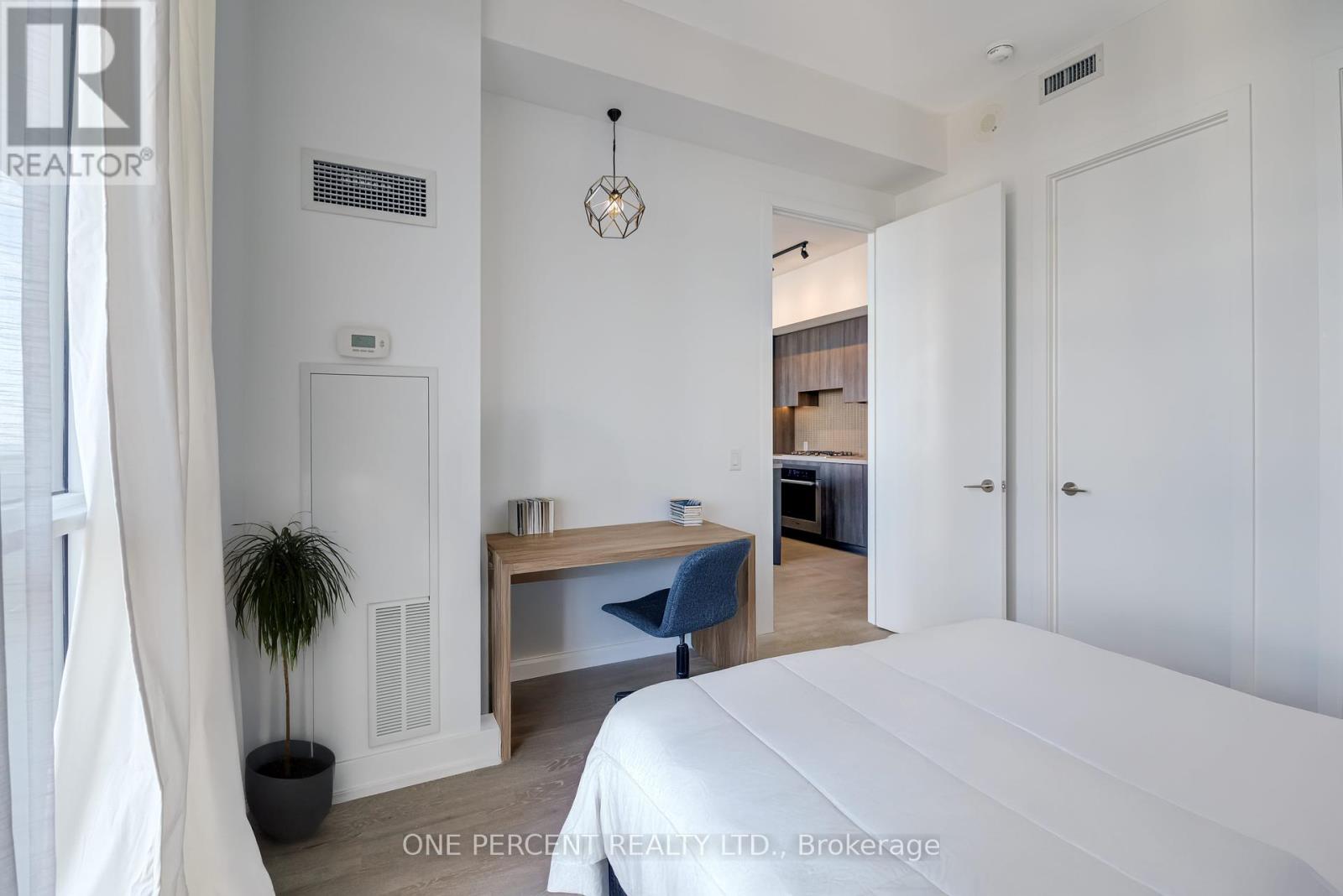 6108 - 7 Grenville Street, Toronto, Ontario  M4Y 1A1 - Photo 19 - C12436916