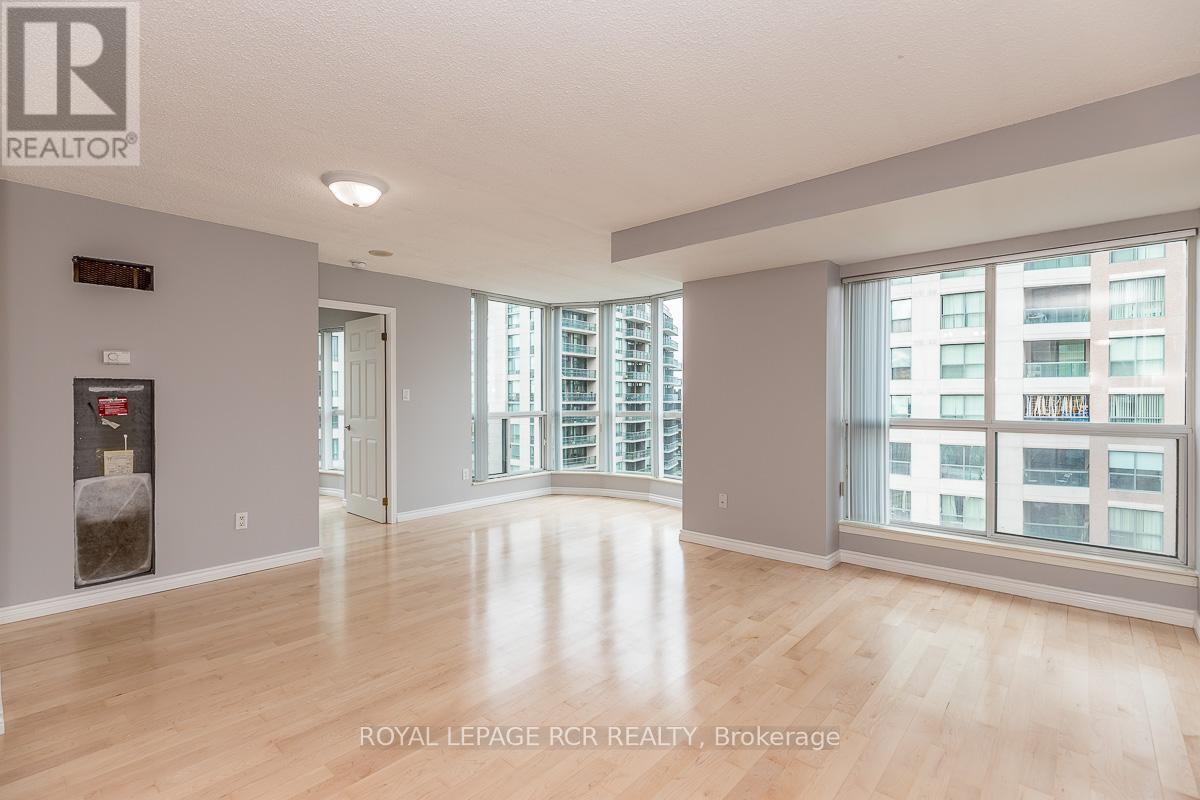 2012 - 23 Lorraine Drive, Toronto, Ontario  M2N 6Z6 - Photo 16 - C12436917
