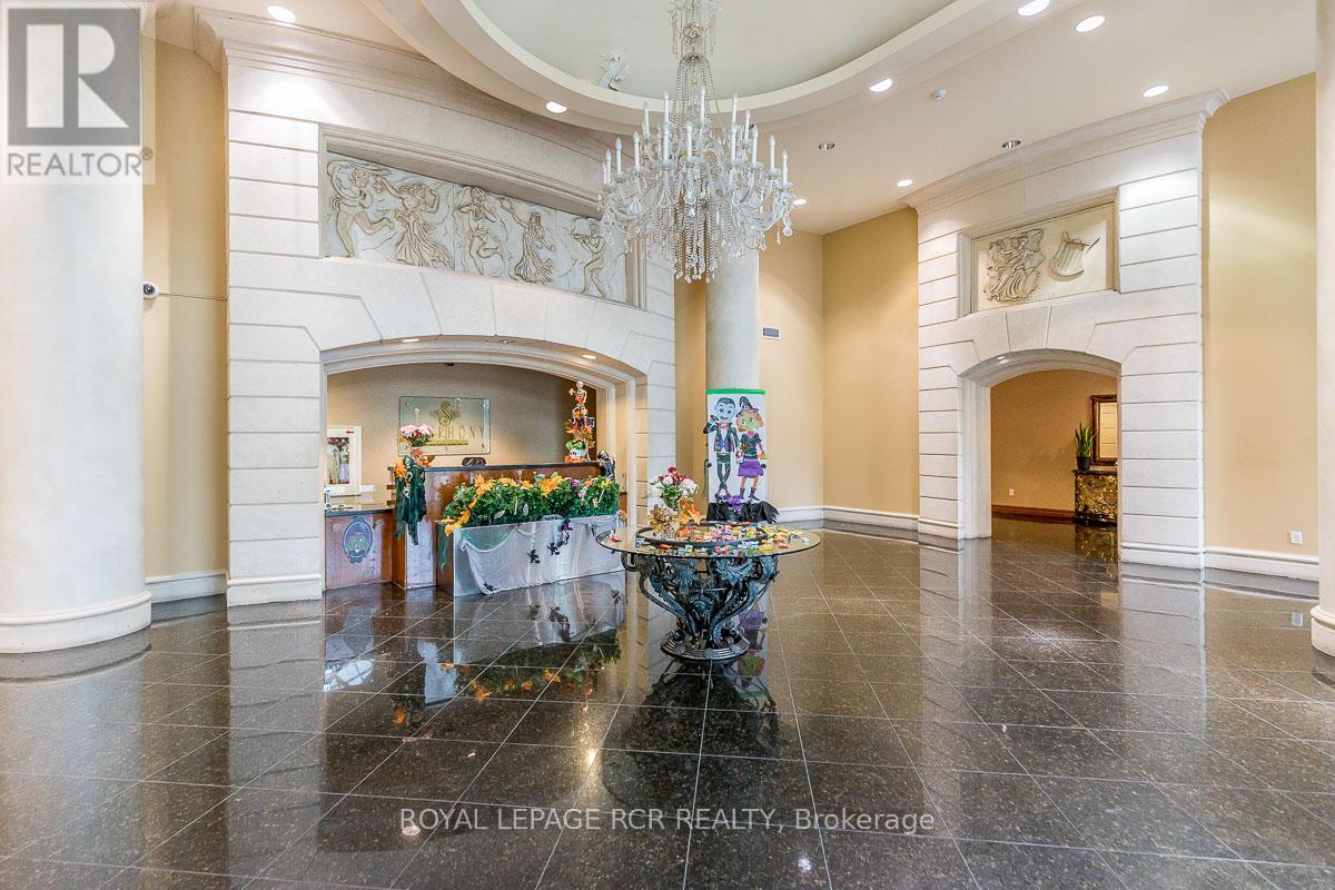 2012 - 23 Lorraine Drive, Toronto, Ontario  M2N 6Z6 - Photo 3 - C12436917