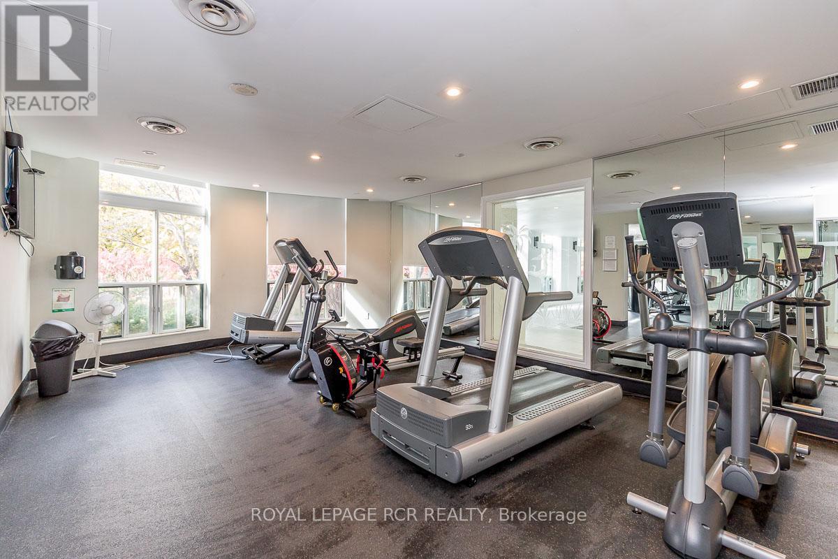 2012 - 23 Lorraine Drive, Toronto, Ontario  M2N 6Z6 - Photo 35 - C12436917