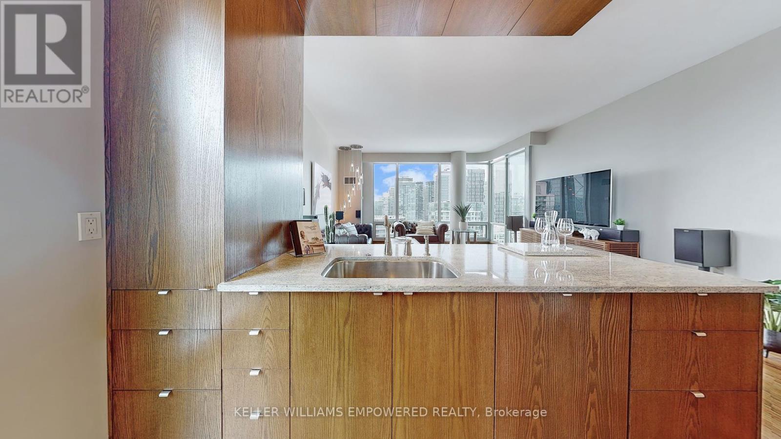 3905 - 81 Navy Wharf Court, Toronto, Ontario  M5V 3S2 - Photo 10 - C12436970