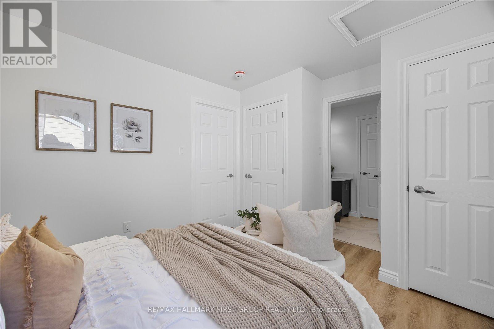 15 Pine Street, Ajax, Ontario  L1S 1X8 - Photo 14 - E12436696