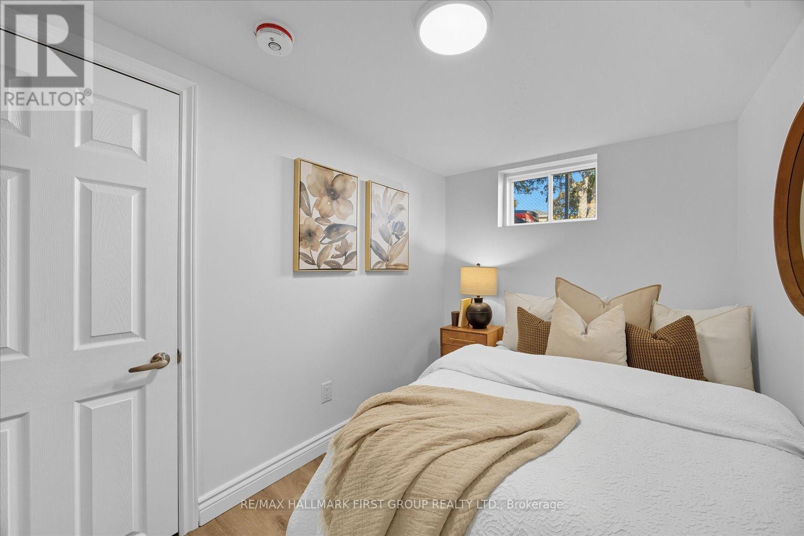 15 Pine Street, Ajax, Ontario  L1S 1X8 - Photo 20 - E12436696