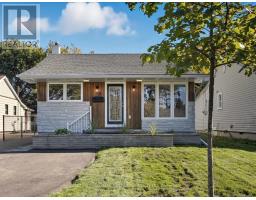 15 Pine Street, Ajax (Central), Ca