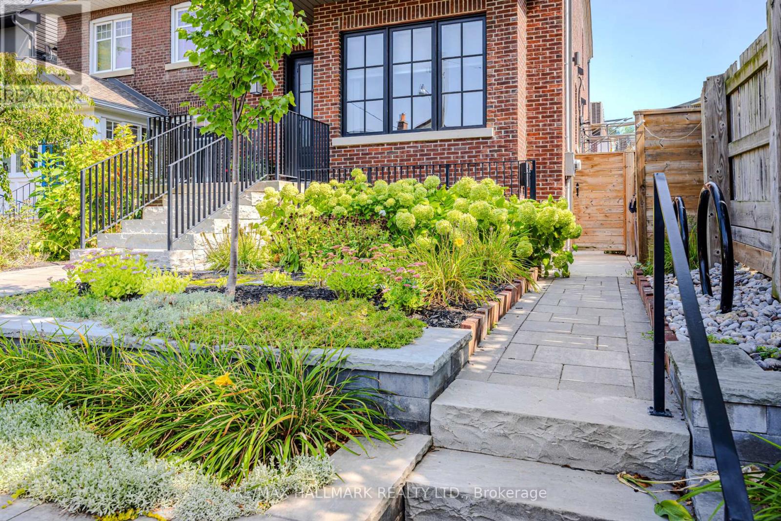 LOWER - 81 GOUGH AVENUE, Toronto, Ontario