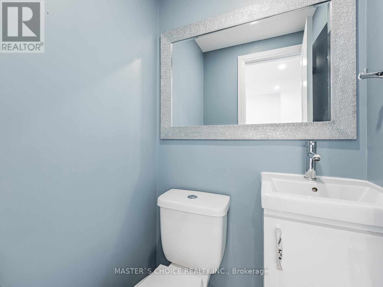127 Highfield Road, Toronto, Ontario  M4L 2T9 - Photo 20 - E12436760