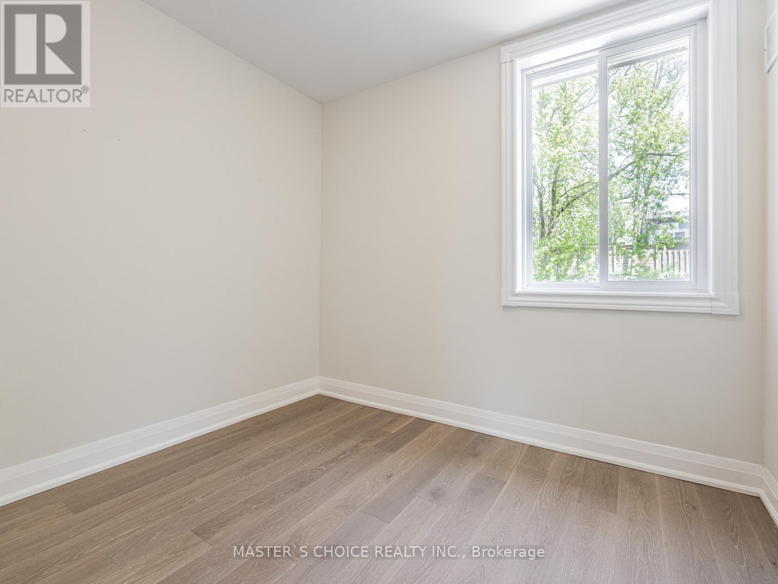 127 Highfield Road, Toronto, Ontario  M4L 2T9 - Photo 25 - E12436760