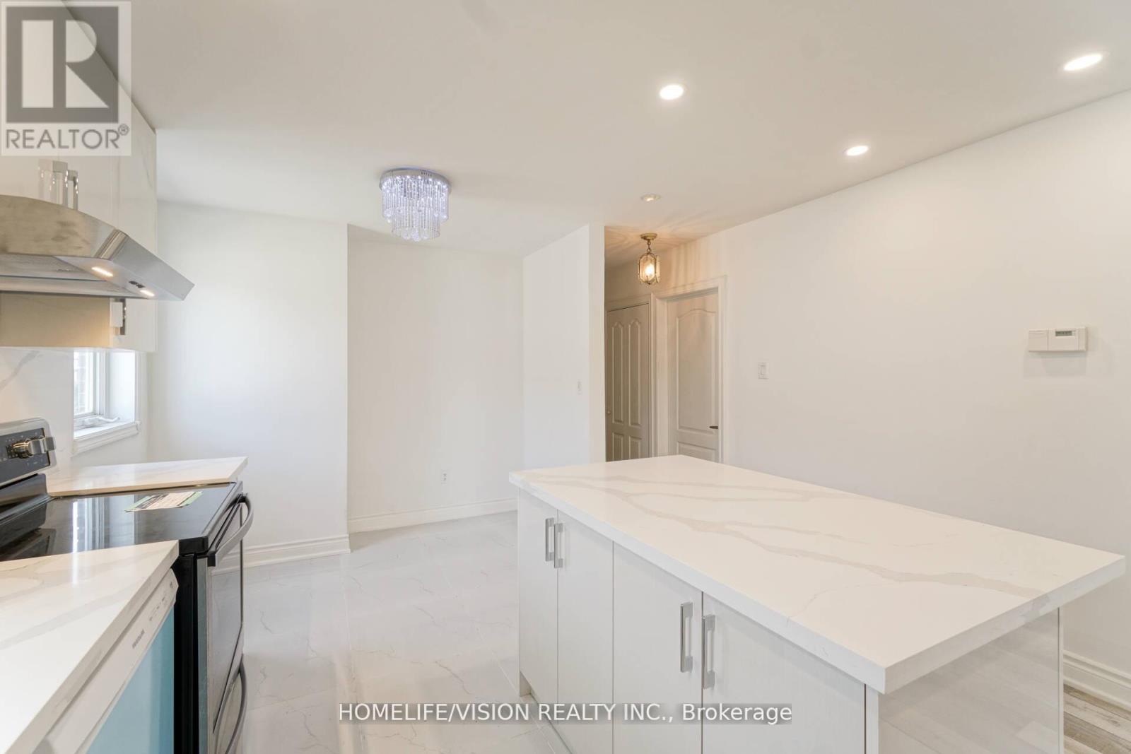5 Orlando Boulevard, Toronto, Ontario  M1R 3N5 - Photo 25 - E12436955