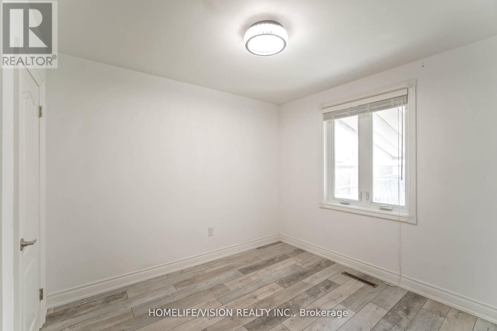 5 Orlando Boulevard, Toronto, Ontario  M1R 3N5 - Photo 28 - E12436955