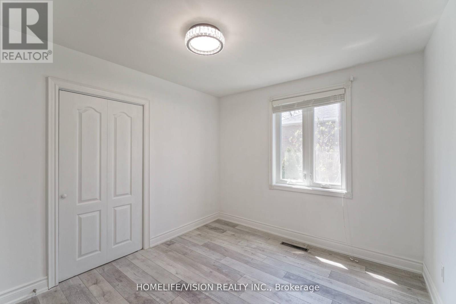 5 Orlando Boulevard, Toronto, Ontario  M1R 3N5 - Photo 30 - E12436955