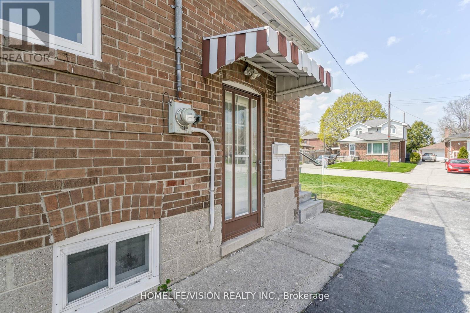 5 Orlando Boulevard, Toronto, Ontario  M1R 3N5 - Photo 32 - E12436955