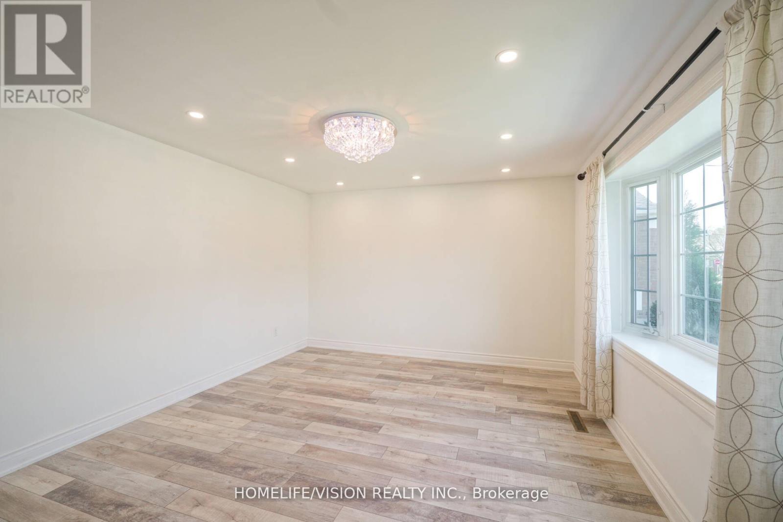 5 Orlando Boulevard, Toronto, Ontario  M1R 3N5 - Photo 37 - E12436955