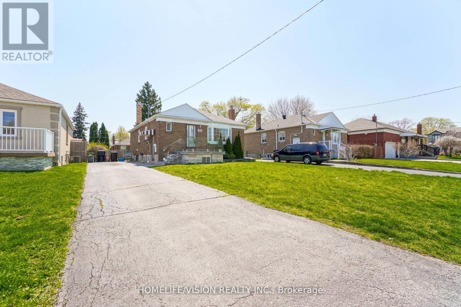 5 Orlando Boulevard, Toronto, Ontario  M1R 3N5 - Photo 39 - E12436955