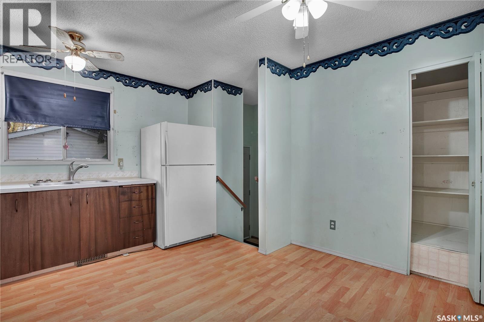322 Brock Crescent, Saskatoon, Saskatchewan  S7H 4N5 - Photo 4 - SK019750