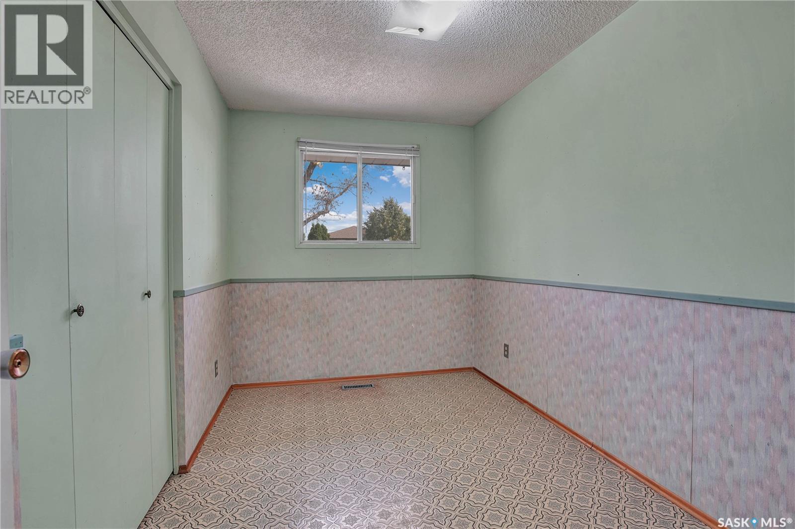 322 Brock Crescent, Saskatoon, Saskatchewan  S7H 4N5 - Photo 7 - SK019750