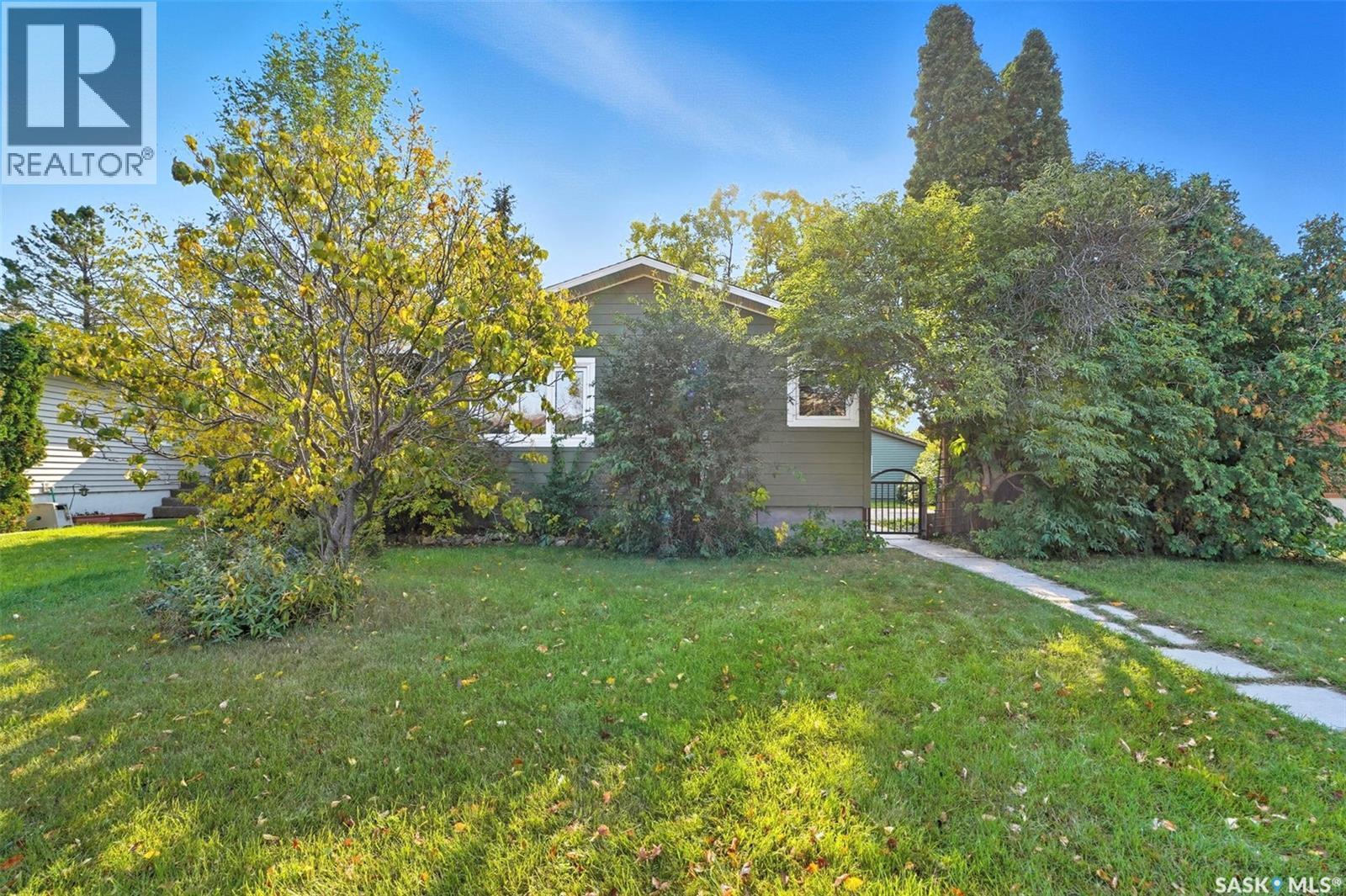 97 Arnason Crescent, Saskatoon, Saskatchewan  S7H 4M7 - Photo 2 - SK019693