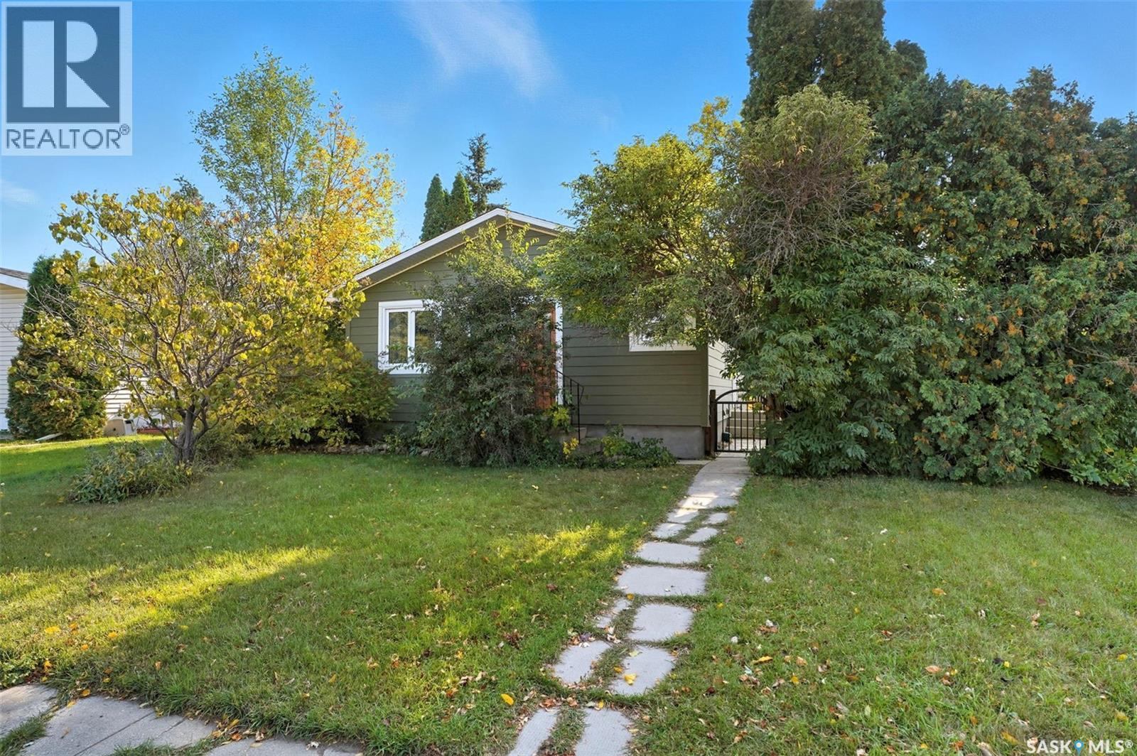 97 Arnason Crescent, Saskatoon, Saskatchewan  S7H 4M7 - Photo 3 - SK019693