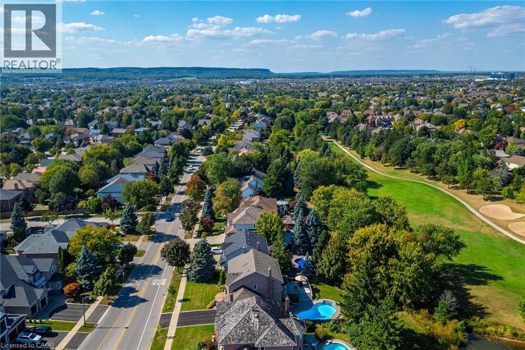 2049 Country Club Drive, Burlington, Ontario  L7M 3Z2 - Photo 11 - 40774962