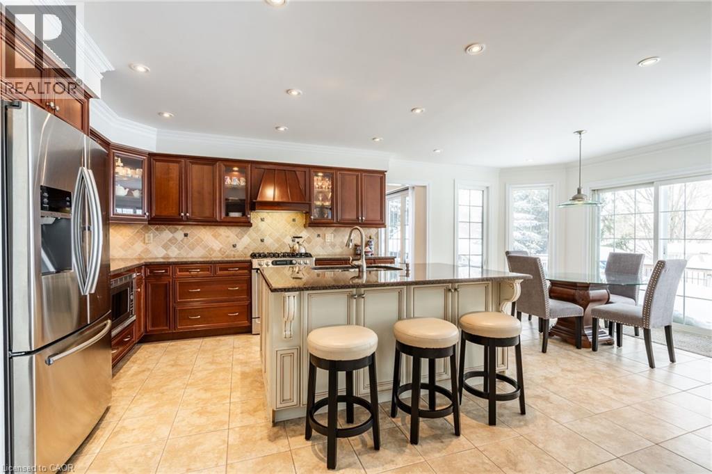 2049 Country Club Drive, Burlington, Ontario  L7M 3Z2 - Photo 22 - 40774962