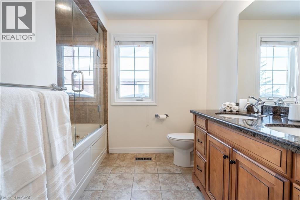 2049 Country Club Drive, Burlington, Ontario  L7M 3Z2 - Photo 32 - 40774962
