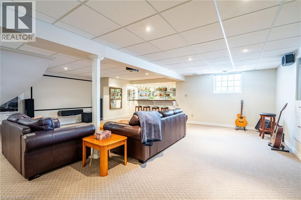 2049 Country Club Drive, Burlington, Ontario  L7M 3Z2 - Photo 40 - 40774962