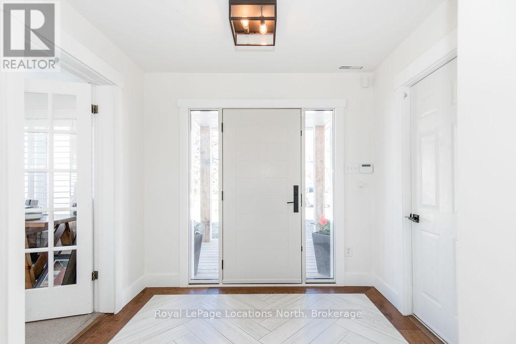 38 Lighthouse Lane E, Collingwood, Ontario  L9Y 5C8 - Photo 12 - S12437197