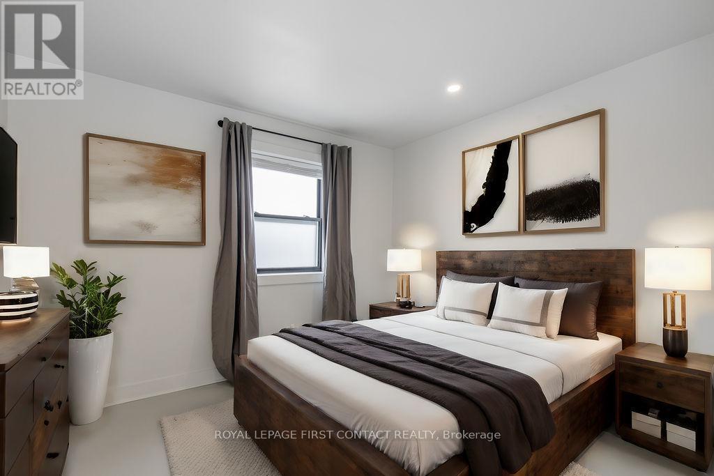 1370 Killarney Beach Road, Innisfil, Ontario  L0L 1W0 - Photo 12 - N12436703