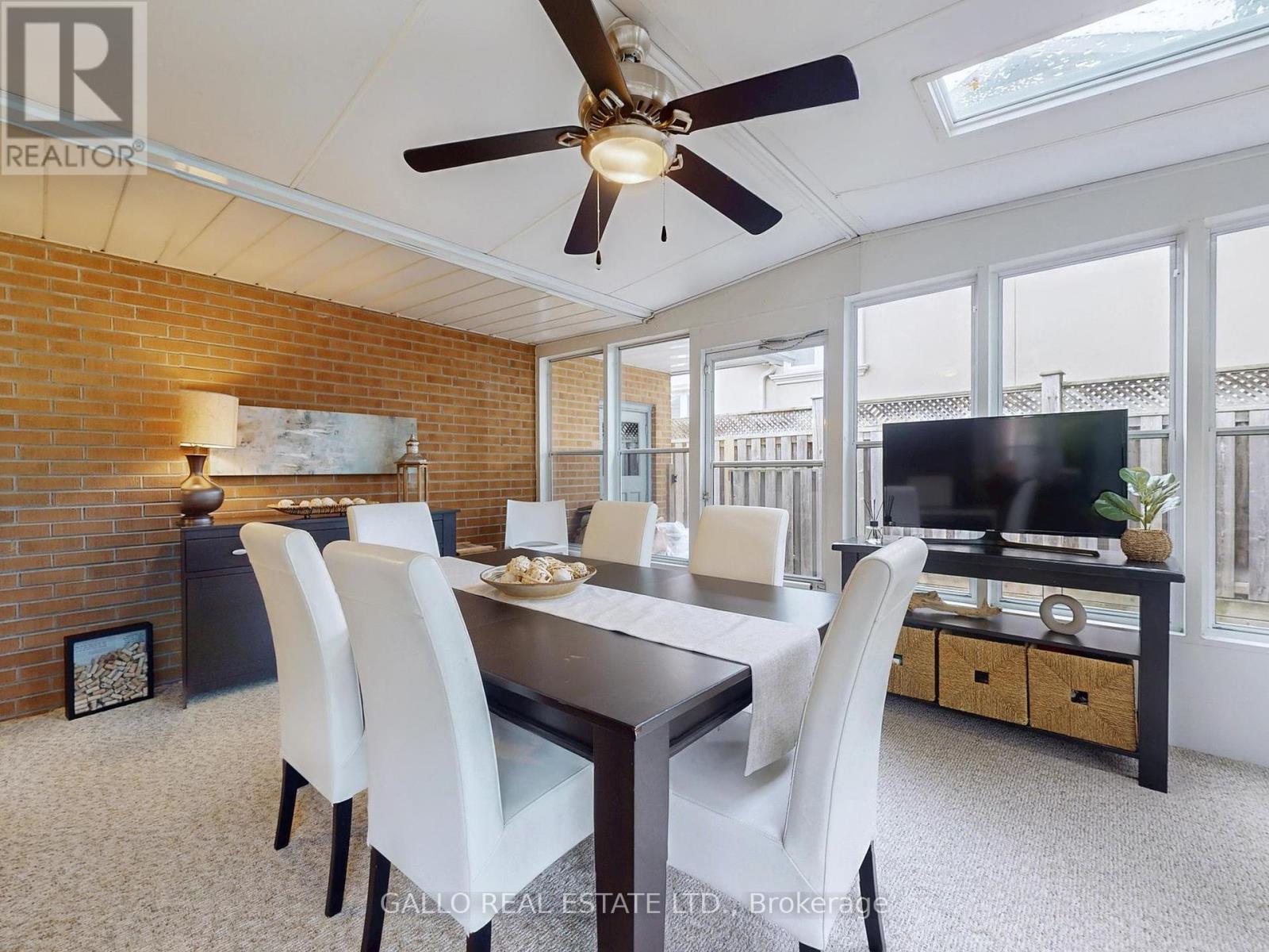 17 Sir Caradoc Place, Markham, Ontario  L3P 2X5 - Photo 10 - N12436730