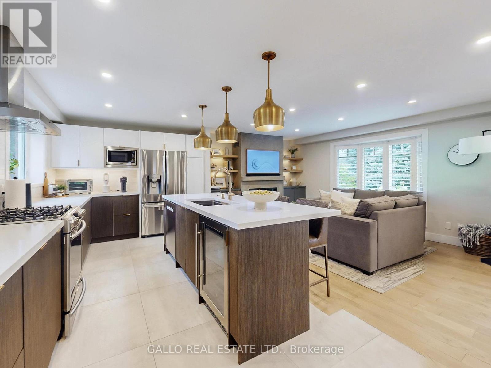 17 Sir Caradoc Place, Markham, Ontario  L3P 2X5 - Photo 8 - N12436730
