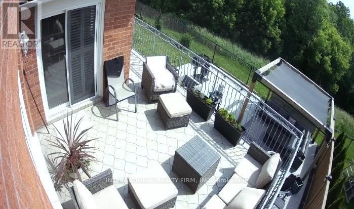 95 Dunstan Crescent, Vaughan, Ontario  L4L 3W5 - Photo 22 - N12436771