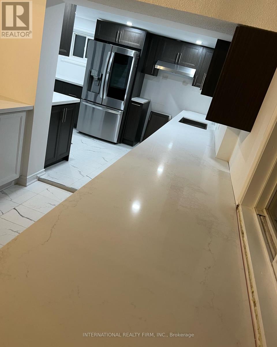95 Dunstan Crescent, Vaughan, Ontario  L4L 3W5 - Photo 30 - N12436771