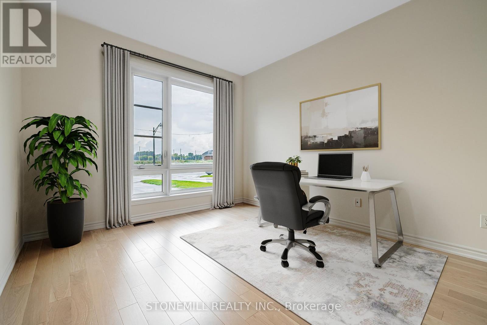 35 Edgar Avenue, Essa, Ontario  L3W 0A9 - Photo 6 - N12436784