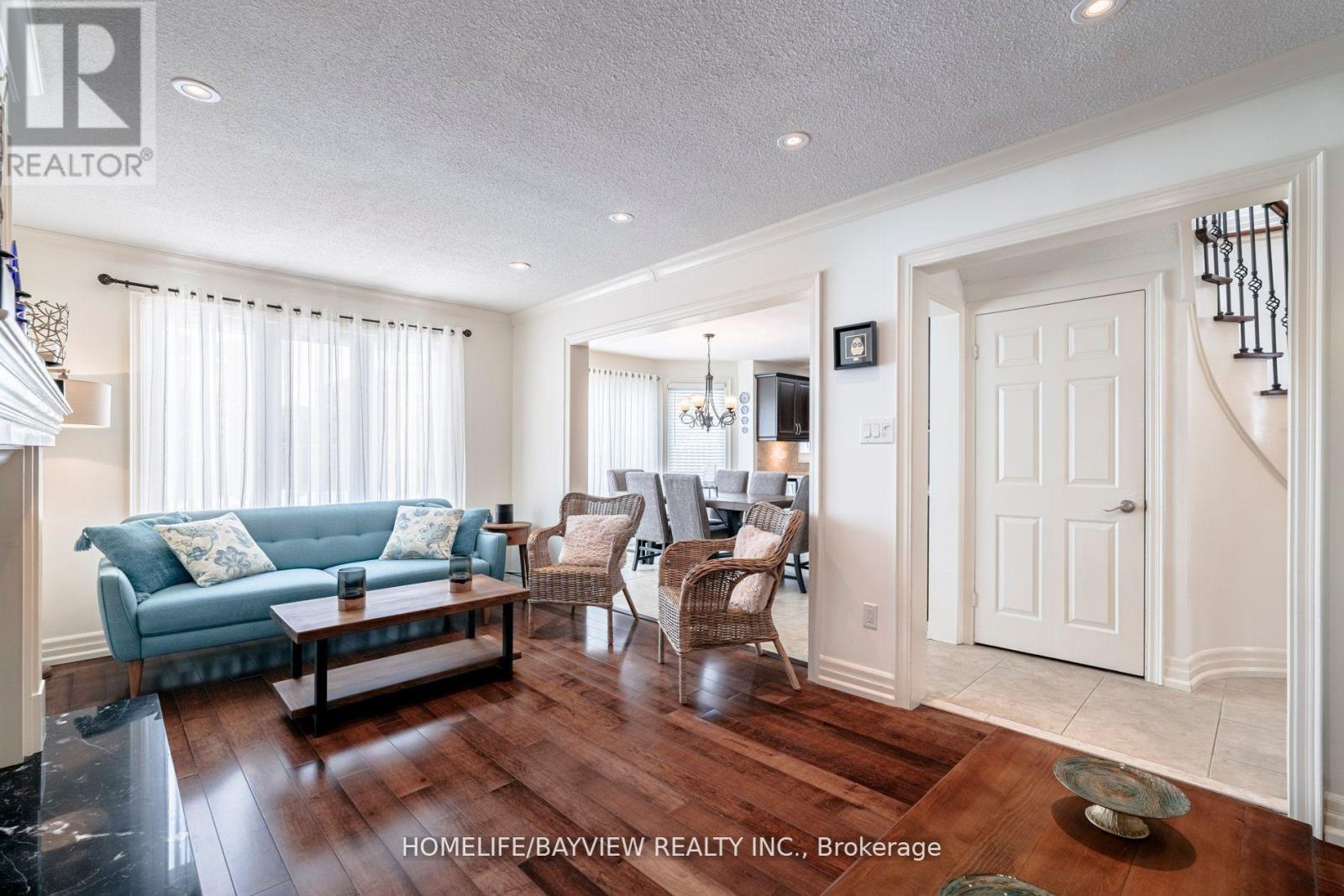 40 Gardner Place, Vaughan, Ontario  L6A 1C2 - Photo 11 - N12436793