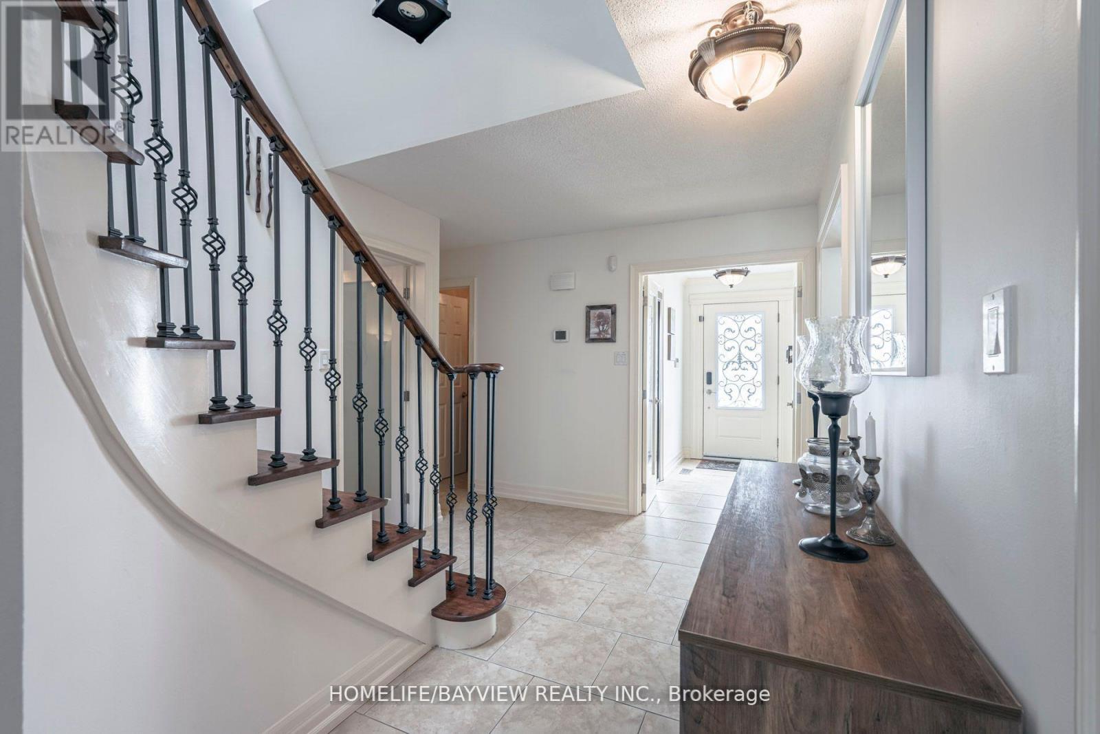40 Gardner Place, Vaughan, Ontario  L6A 1C2 - Photo 6 - N12436793