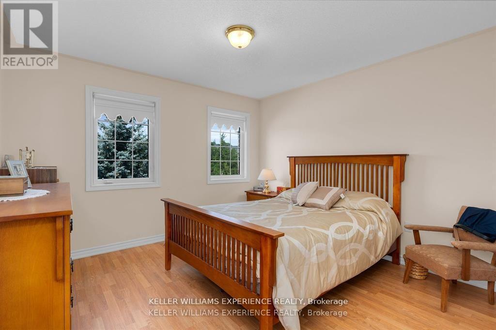 503 Simcoe Road, Bradford West Gwillimbury, Ontario  L3Z 3C4 - Photo 10 - N12436823