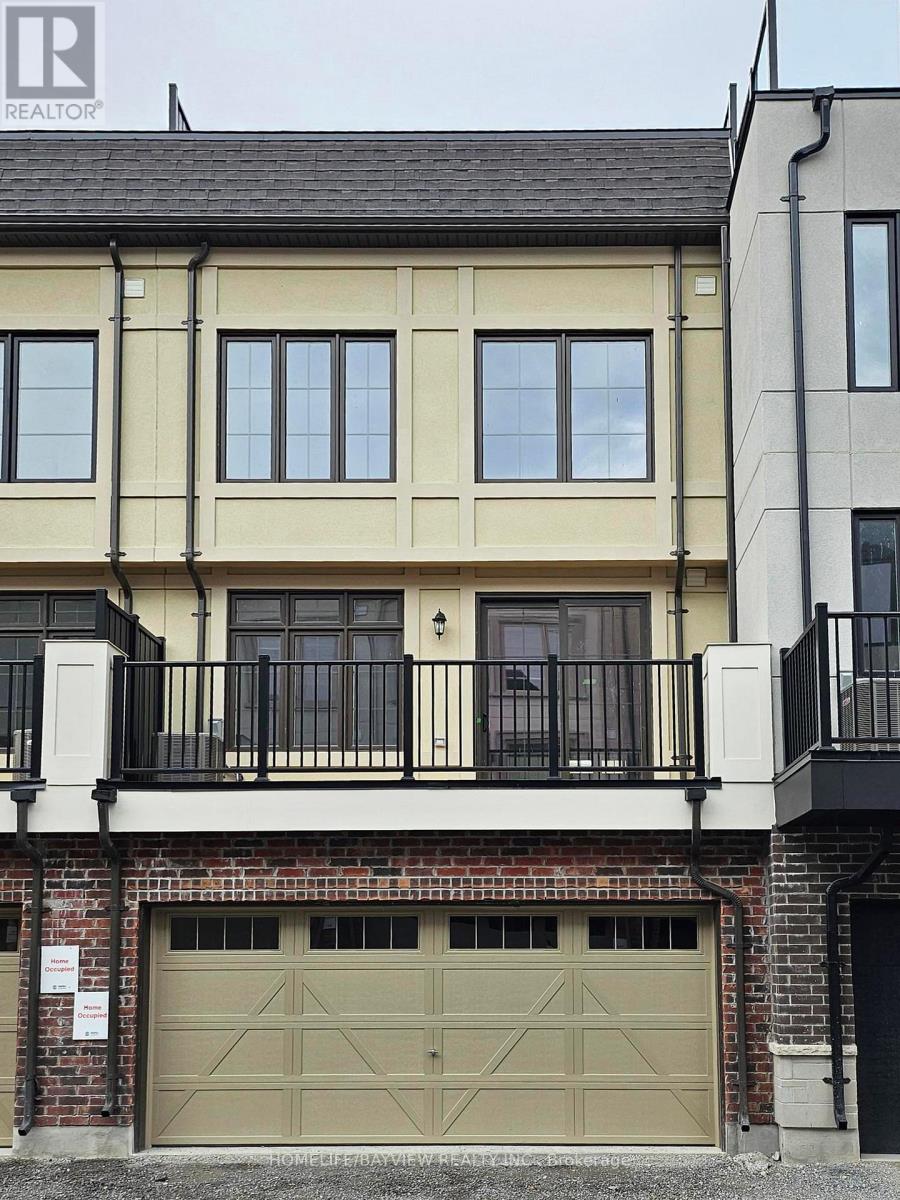 4 Guardhouse Crescent, Markham, Ontario  L6C 3J7 - Photo 2 - N12436825